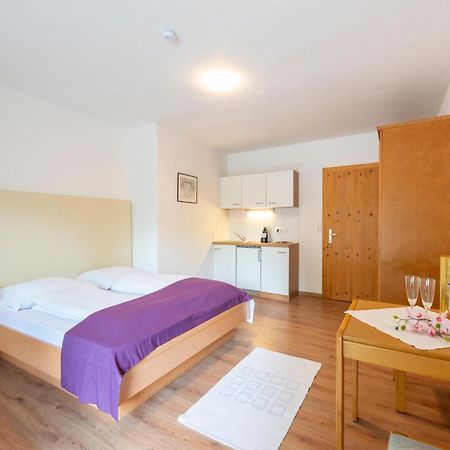 Property In キルヒビッヒル エクステリア 写真